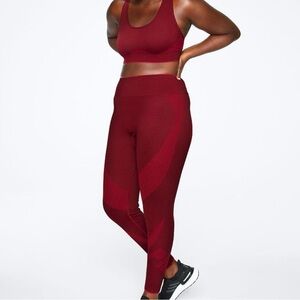 Victoria's Secret PINK SEAMLESS WORKOUT TIGHT, Size M/L, Desire with Red Pepper.